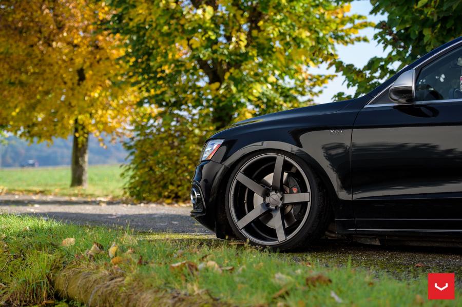 Детали экстерьера Audi SQ5 TDI on Vossen Wheels (CV3R) (8R) 2016 года  (фото 9 из 20)